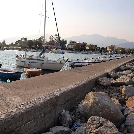 Chiliadou Iiib,ivb, παραλία φωκίδας, ναύπακτος * חיליאדו