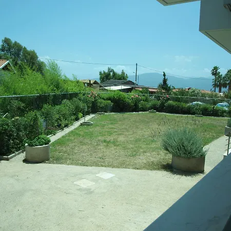Chiliadou Iiib,ivb, παραλία φωκίδας, ναύπακτος * חיליאדו