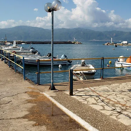 Apartments Chiliadou Iiib,Ivb, Παραλία Χιλιαδού Φωκίδας, Ναύπακτος * Hiliadú